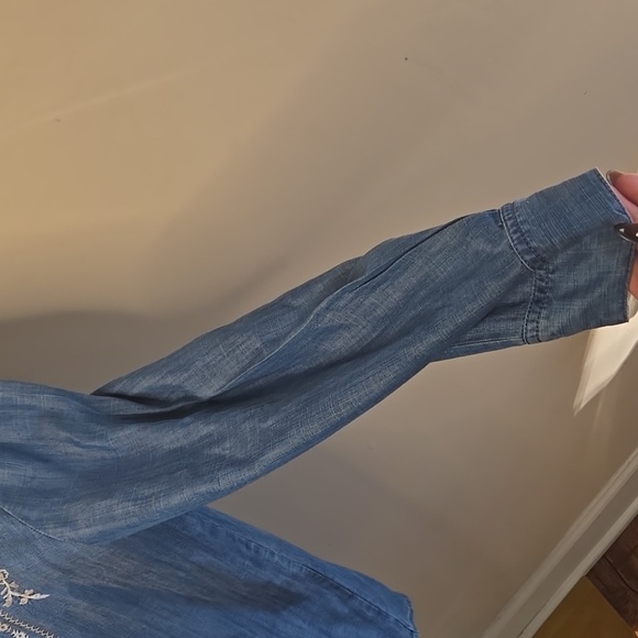 Style & Co Embroidered Chambray Button Up Top Large Lyocell Hi Low Western Boho - Picture 4 of 9